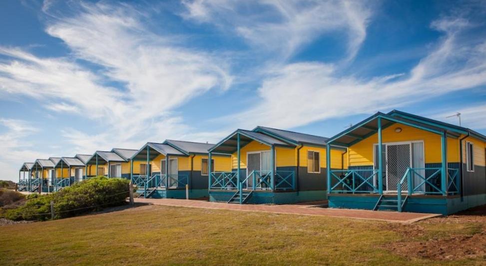 Готель Dongara Tourist Park Port Denison Екстер'єр фото